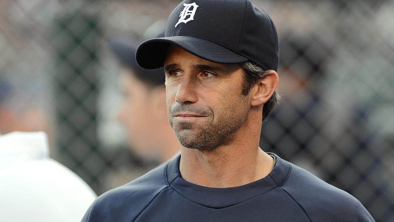 Replay system distresses Ausmus in Tigers' loss to Reds